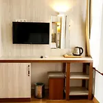 Qonaq &