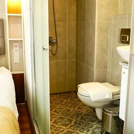 Qonaq & Отель Стамбул