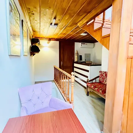 Qonaq & Стамбул