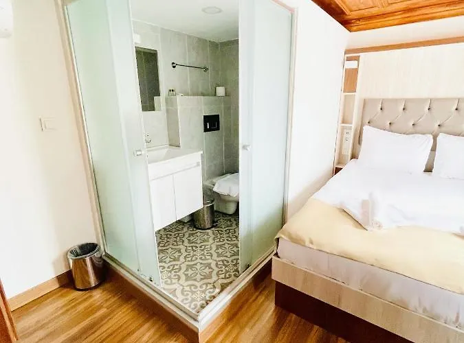 Qonaq & Hotel Istambul