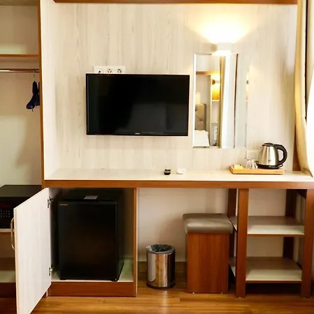 Qonaq & Hotel 3*