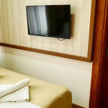 Qonaq & 3* Istanbul