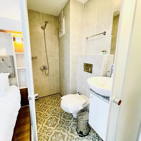 Qonaq & Hotel Estambul