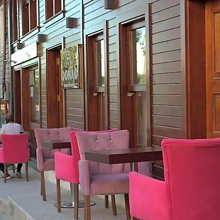 Hotel Qonaq & Istanbul