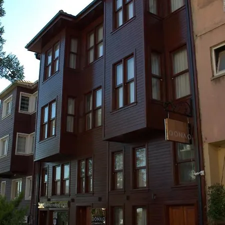 Qonaq & 3* Istanbul