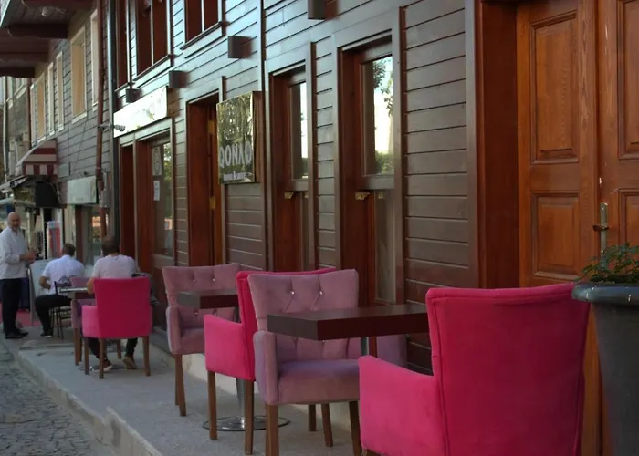 Hotell Qonaq & Istanbul